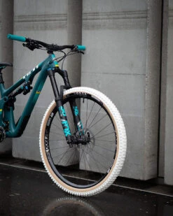 Onza Porcupine TRC 29x2.40 White Edition Faltreifen -Fahrradzubehör Angebote DSC00519 1 2400x3000 1