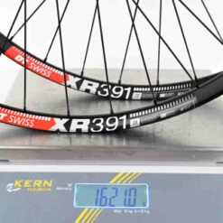 DT Swiss 240 EXP Boost & Singlespeed + XR 391 29" MTB Laufradsatz Pinion 1621g